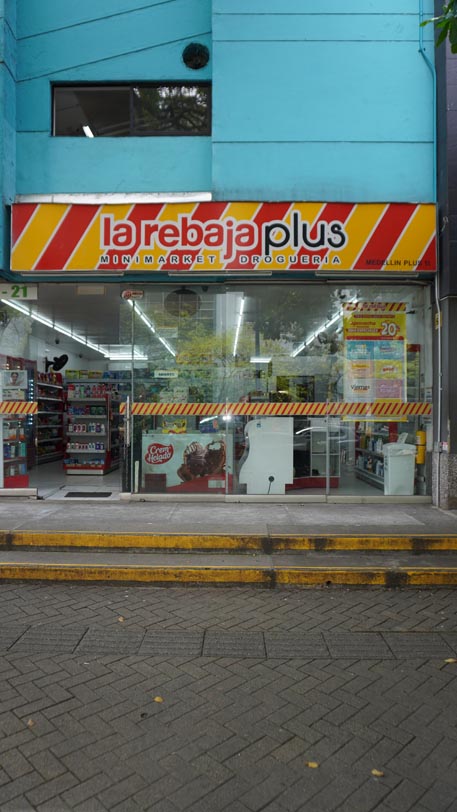 La Rebaja | Centro Comercial Monterrey Medellín