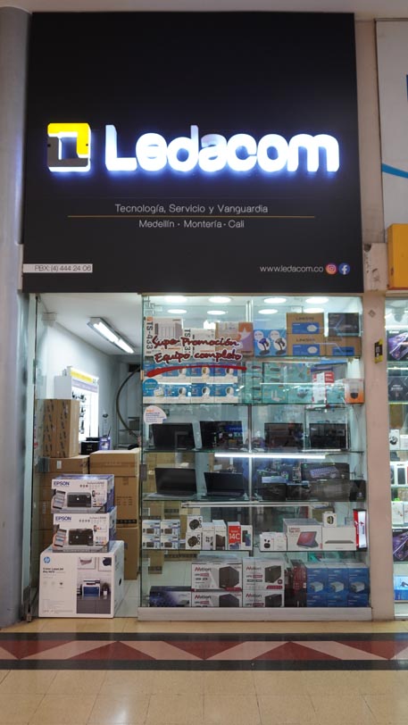 Ledacom | Centro Comercial Monterrey Medellín