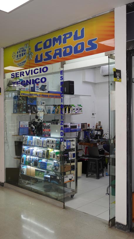 Compu Usados | Centro Comercial Monterrey Medellín