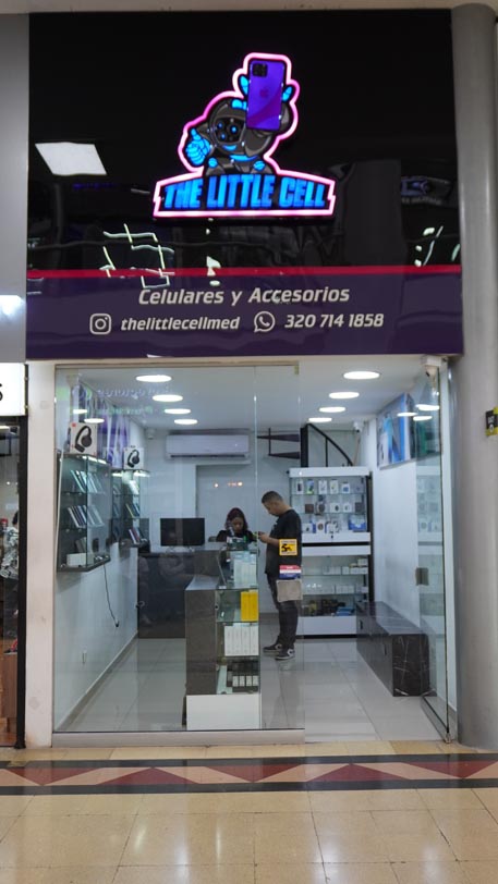 The Little Cell | Centro Comercial Monterrey Medellín