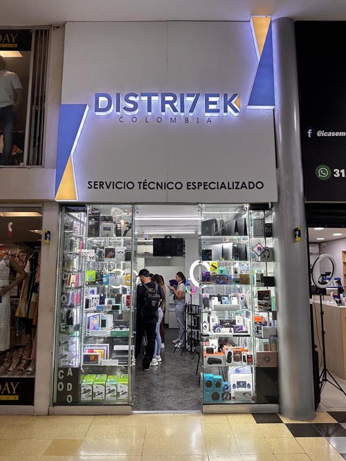 Distritek | Centro Comercial Monterrey Medellín