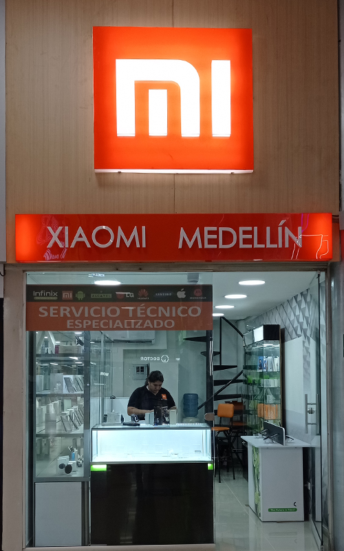 Xiaomi Antioquia S.A.S | Centro Comercial Monterrey Medellín
