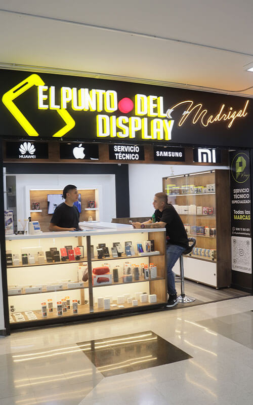 Punto del Display Madrigal # 2 | Centro Comercial Monterrey Medellín