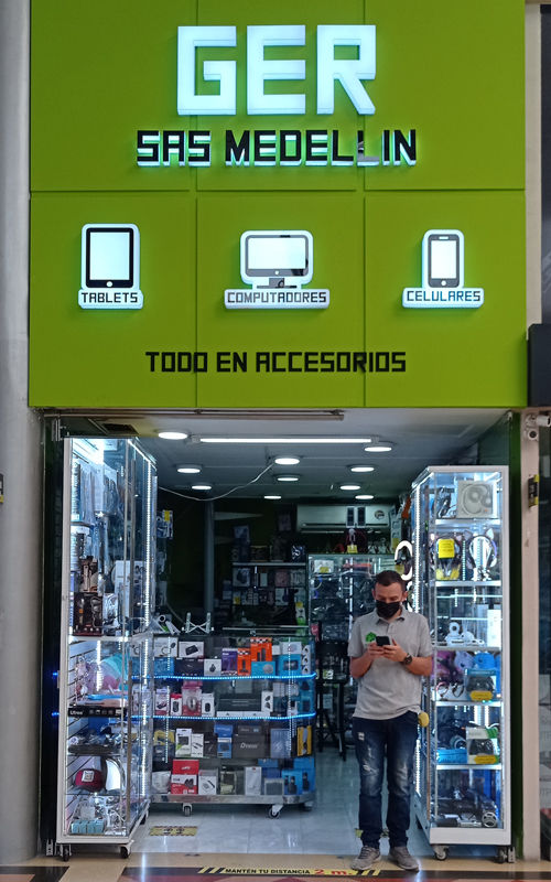 Ger | Centro Comercial Monterrey Medellín