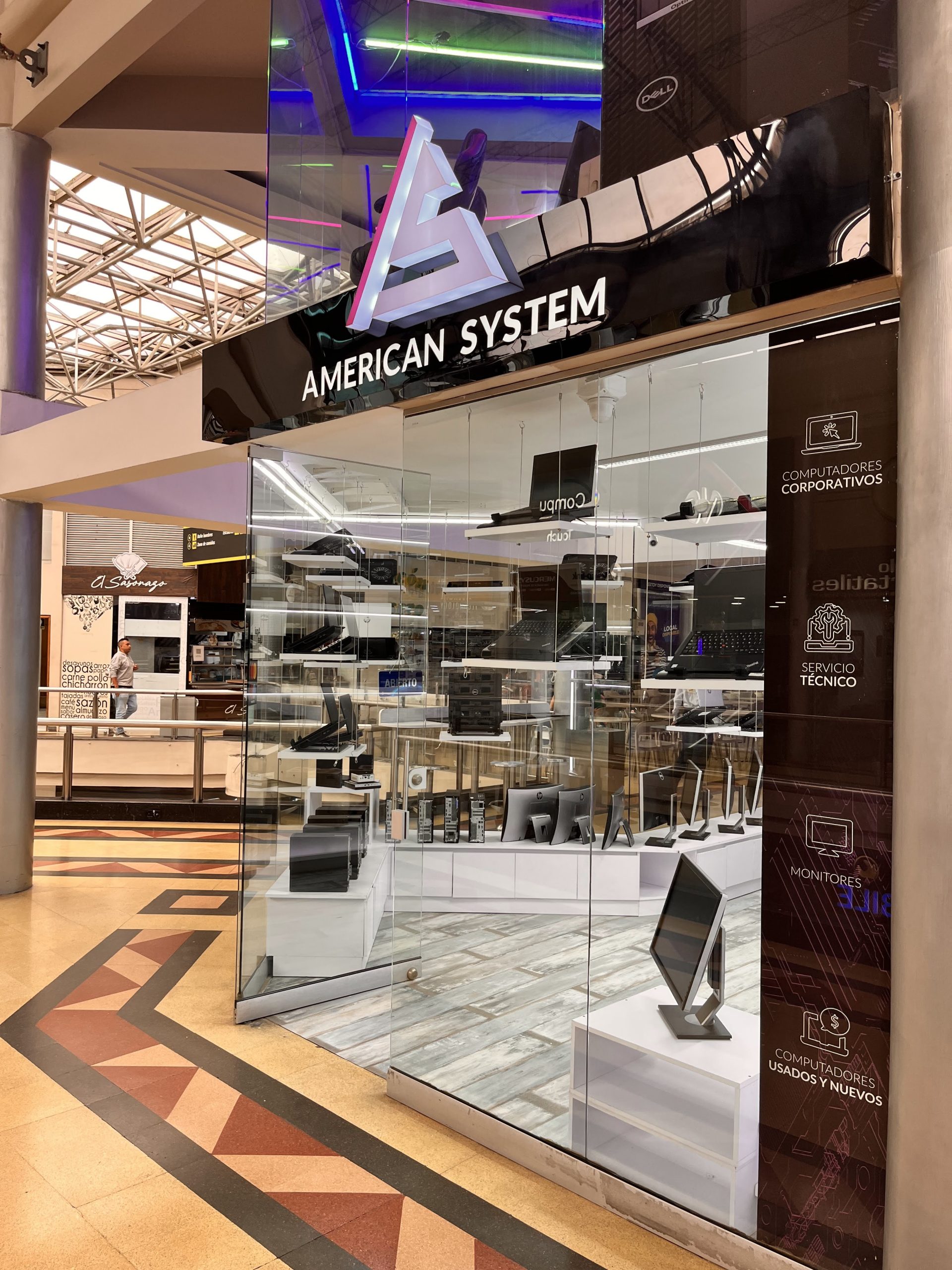American System | Centro Comercial Monterrey Medellín