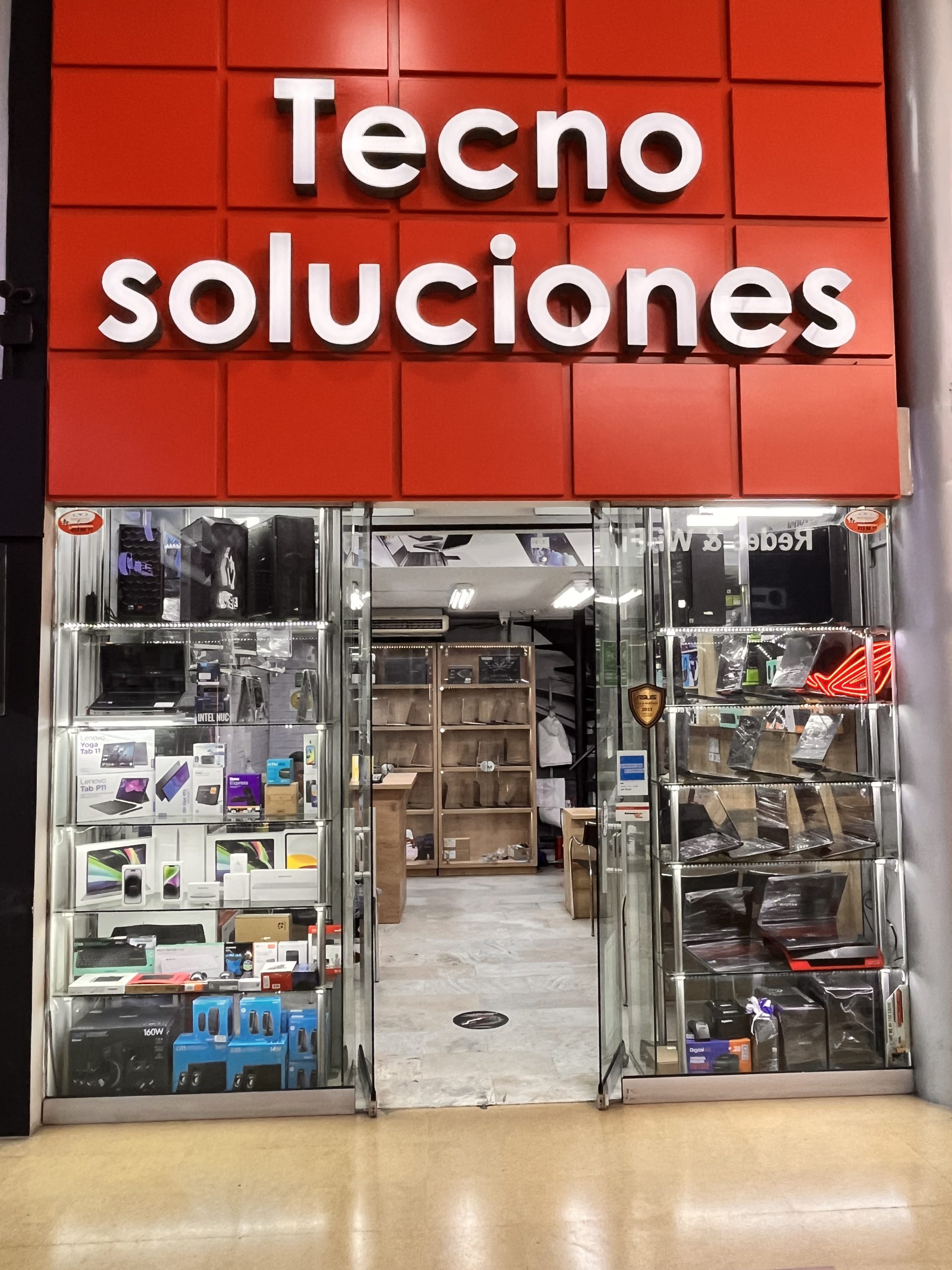 Tecnosoluciones | Centro Comercial Monterrey Medellín