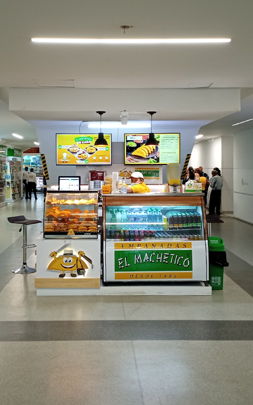 Machetico | Centro Comercial Monterrey Medellín