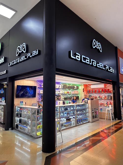 La Casa del Play | Centro Comercial Monterrey Medellín